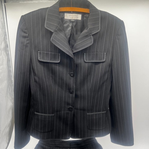 Tahari Arthur S. Levine Pants - Tahari Arthur S Levine Mens Black Pinstripe Herringbone Pant Suit Blazer Size 8